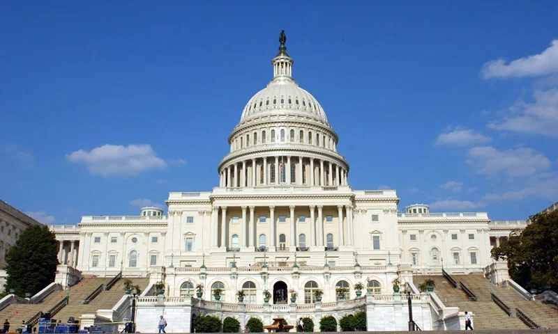 The U.S. Capitol is shown June 5, 2003 in Washington, DC. Both houses of the U.S. Congress, the U.S. Senate and the U.S. House of Representatives meet in the Capitol. (Photo by Stefan Zaklin/Getty Images)