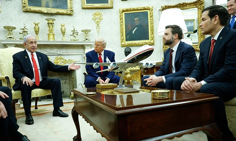 WASHINGTON, DC - APRIL 07: Israeli Prime Minister Benjamin Netanyahu (L) speaks alongside U.S. President Donald Trump, with a model of Air Force One on the table, during a meeting in the Oval Office of the White House on April 7, 2025 in Washington, DC. President Trump is meeting with Netanyahu to discuss ongoing efforts to release Israeli hostages from Gaza and newly imposed U.S. tariffs. Vice President JD Vance and Secretary of State Marco Rubio were also in attendance. (Photo by Kevin Dietsch/Getty Images)